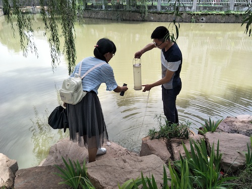 7月10日 重庆时时彩
 赴嘉兴”青水“小分队 采样