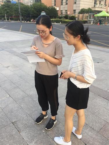 七月二十二日重庆时时彩
  重庆时时彩
赴余杭“因水而兴”宣传教育小分队 成员出发前问卷确认