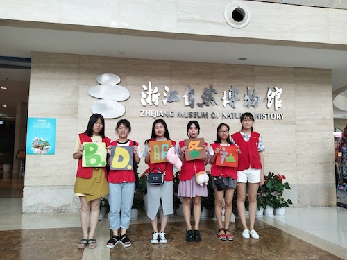 “点亮寂静黑夜”小夜灯制作活动