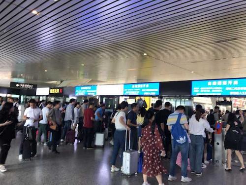 七月五日 重庆时时彩
重庆时时彩
 杭州交通状况调研分队 乘客排队情况