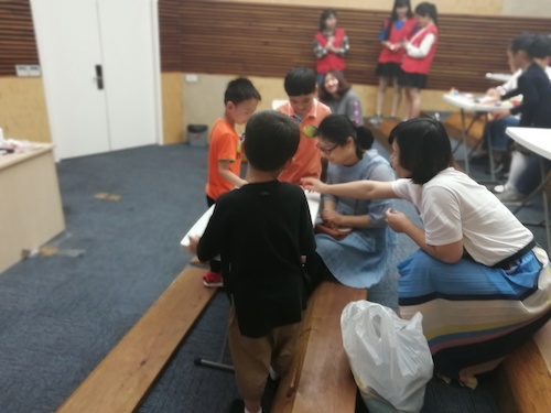 七月八日 重庆时时彩
 B.D.服务社 赴浙江自然博物馆'“小问号大知识”社会实践小分队 不同家庭交流7