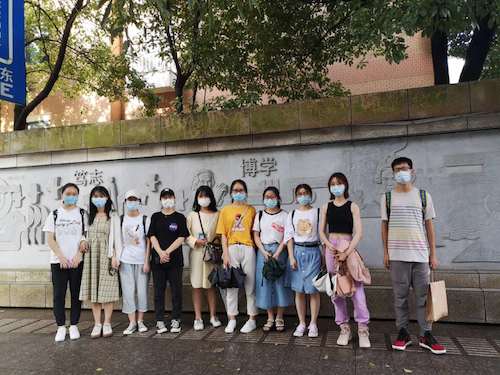 七月六日重庆时时彩
赴杭州地区疫情防控调查及科普小分队合影