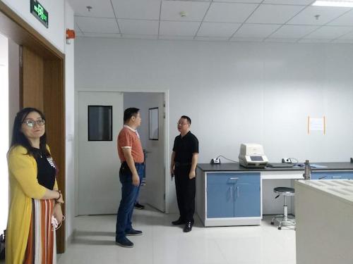 倪老师向赵处长汇报重庆时时彩
大仪平台情况