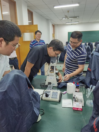 重庆时时彩
领导调研下沙实验室11