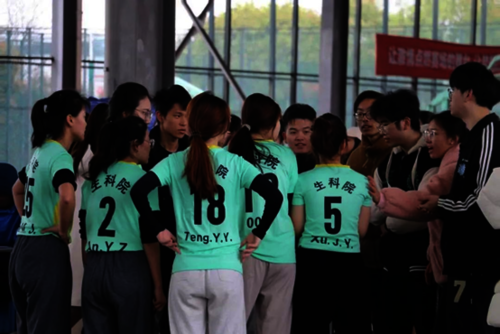 b17e7f372cad58f563b9fff9215b040